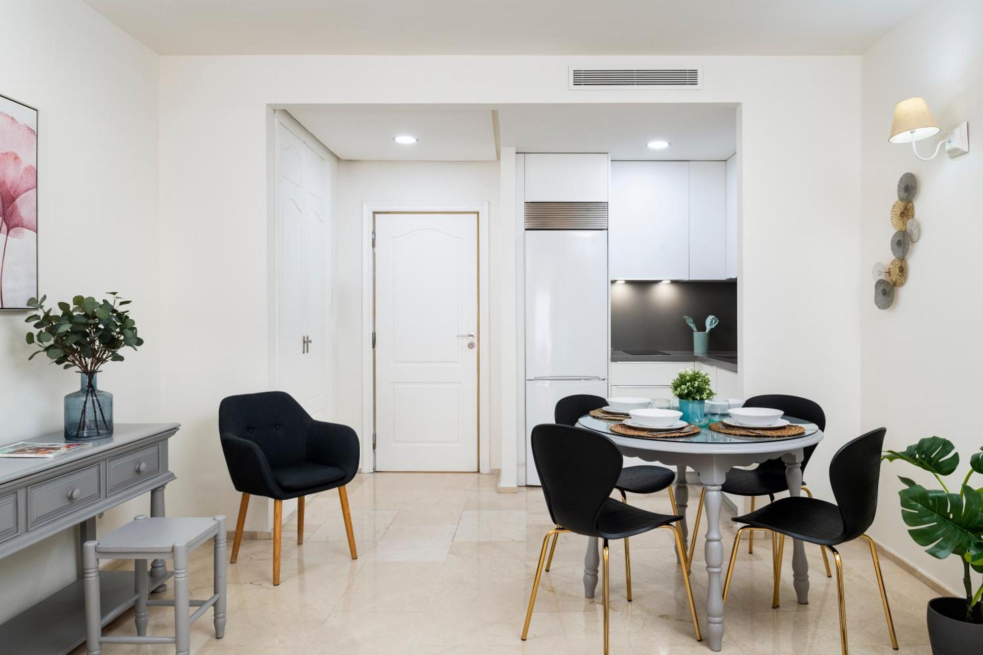 Magno Apartments Santa Justa เซบีญา ภายนอก รูปภาพ