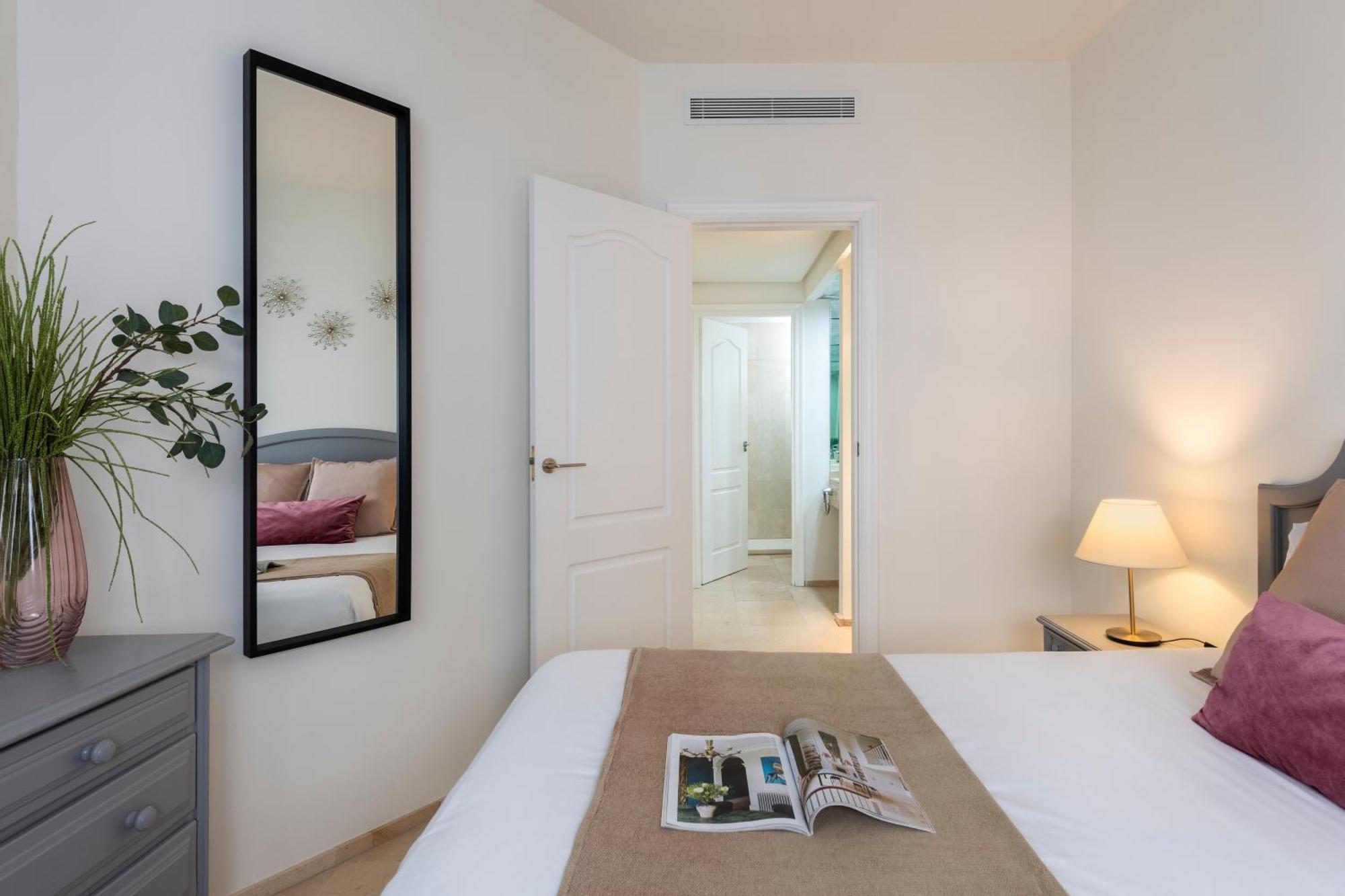 Magno Apartments Santa Justa เซบีญา ภายนอก รูปภาพ