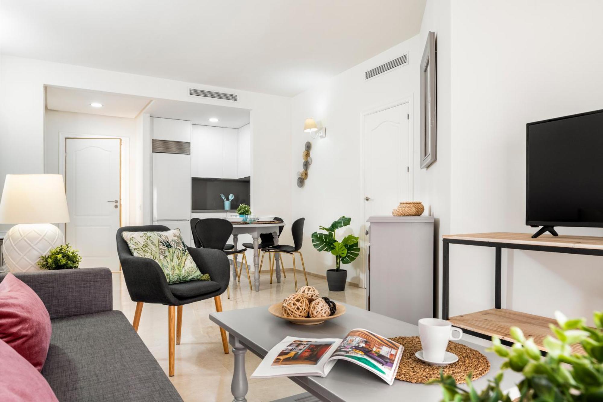 Magno Apartments Santa Justa เซบีญา ภายนอก รูปภาพ