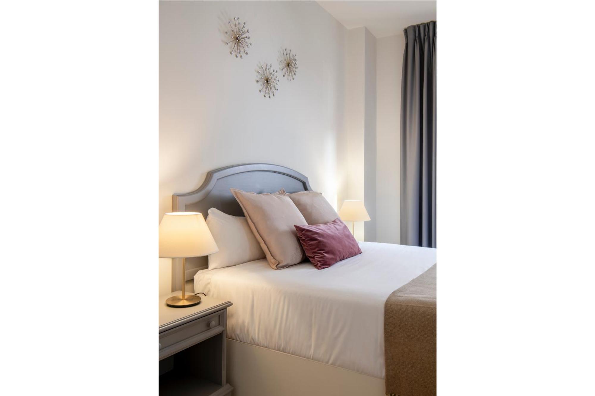 Magno Apartments Santa Justa เซบีญา ภายนอก รูปภาพ